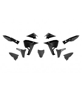 Rtech, Plastkit, Revolution, SVART