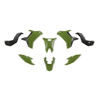 Rtech, Plastkit Revolution, SVART GRÖN